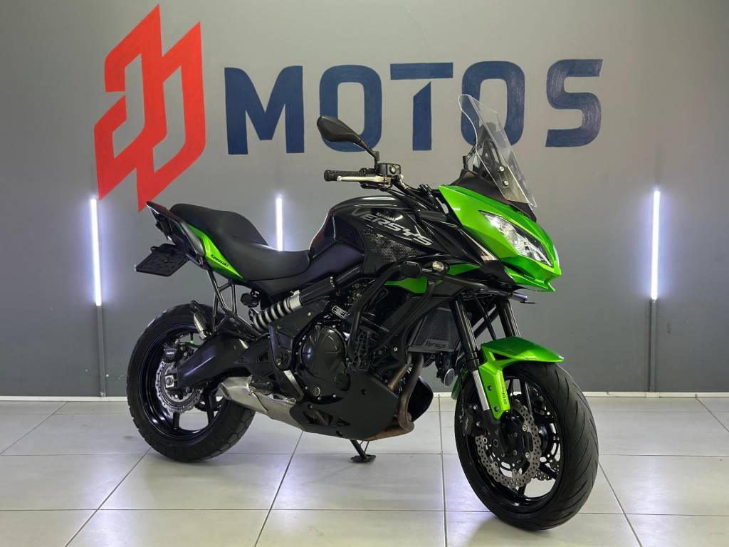Kawasaki Versys 650cc    2021