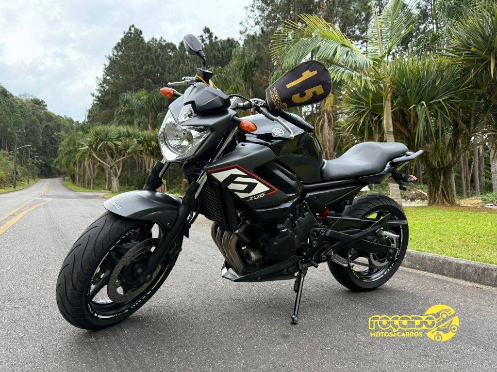 Yamaha XJ6 N/ABS    2015