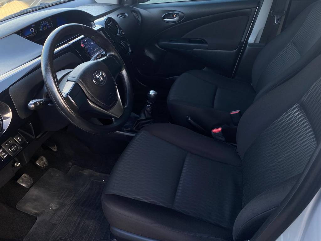 Toyota Etios X 1.3    2019