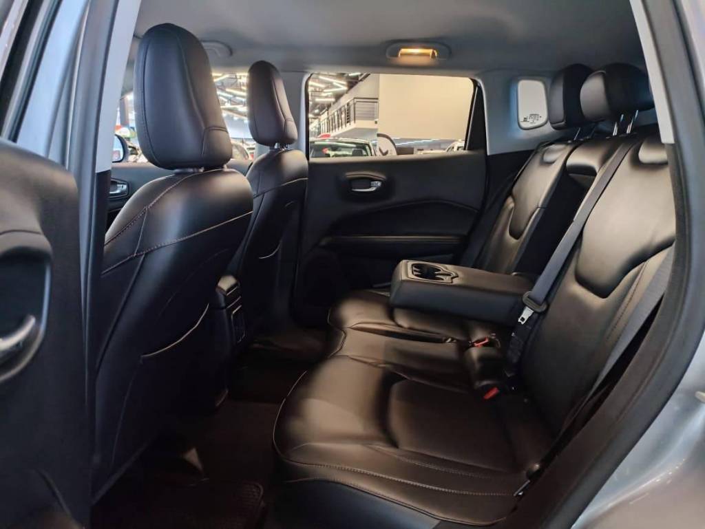 Jeep Compass Longitude 2.0 4x2 flex 16v aut.    2019