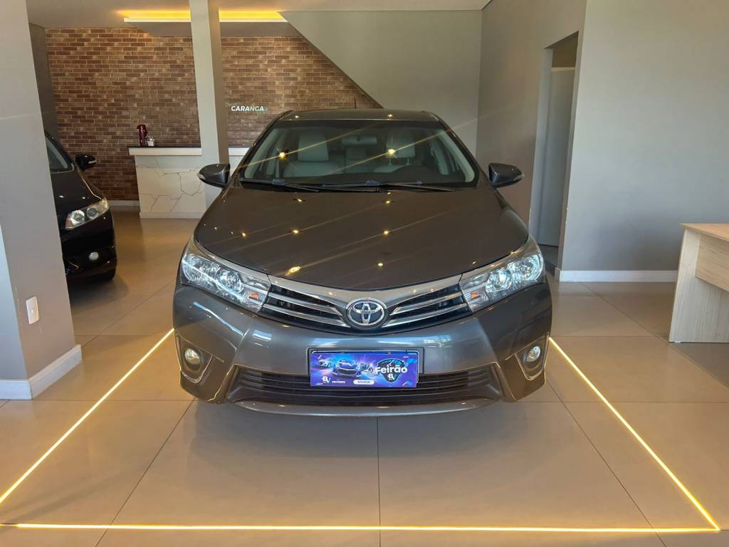 Toyota Corolla 1.6 gli flex aut. 16v    2016
