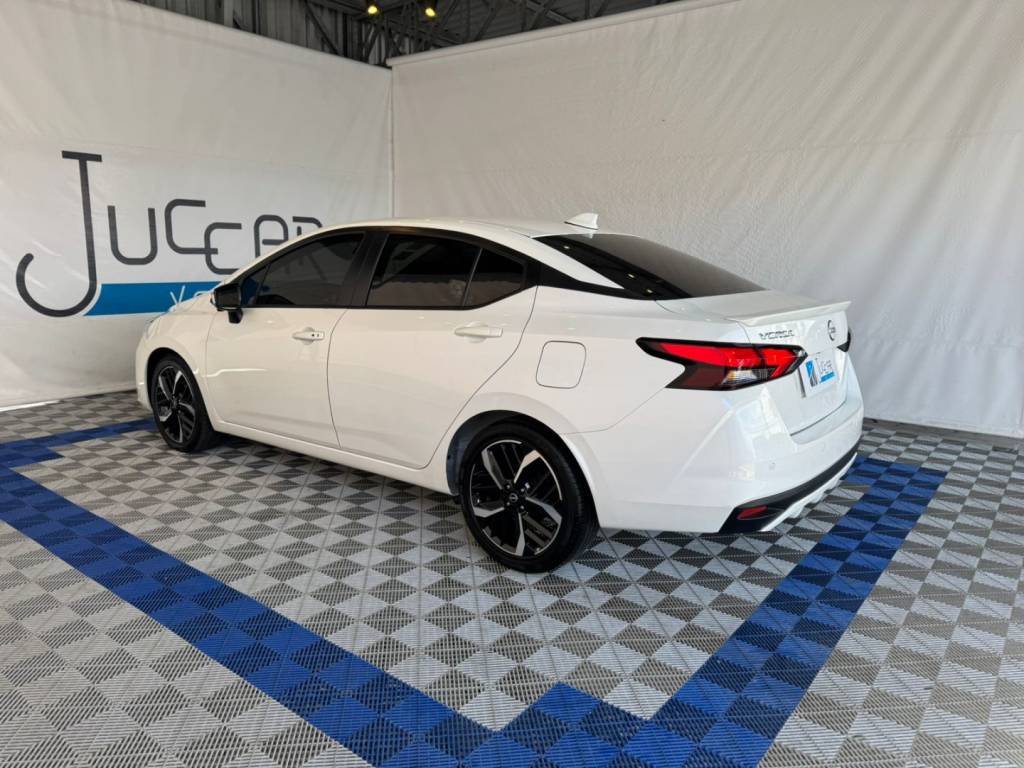 Nissan Versa 1.6 16v flex exclusive xtronic    2025