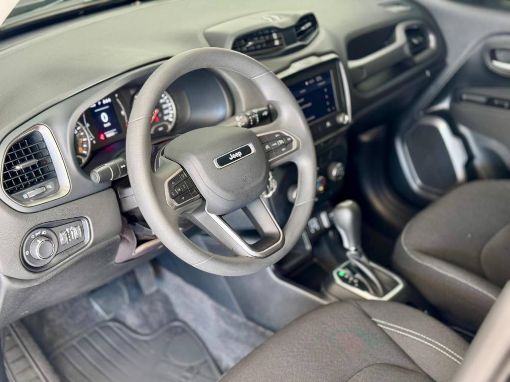 Jeep Renegade Sport t270 1.3 tb 4x2 flex aut.    2024
