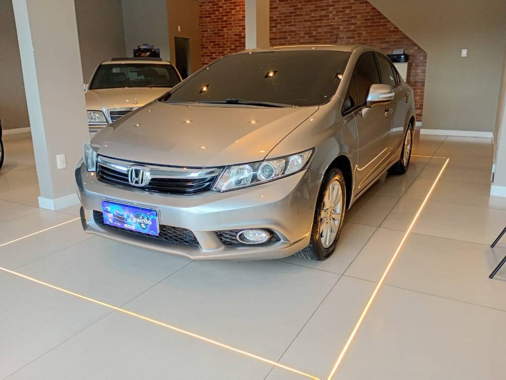 Honda Civic 2.0 SEDAN LXR FLEXONE AUT. 16V    2014