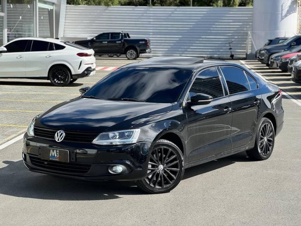 Volkswagen Jetta Highline 2.0 TSI 16V 4p Tiptronic    2012