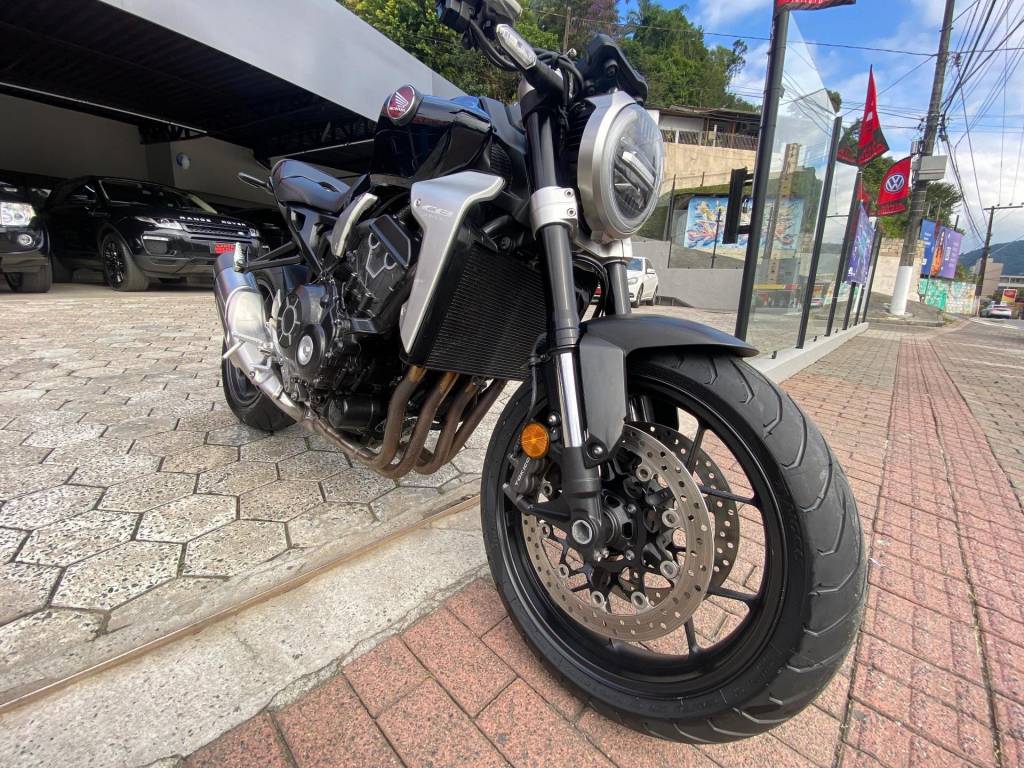 Honda CB R    2020