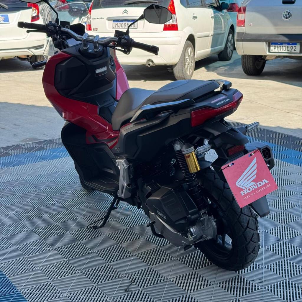 Honda X-ADV     2024