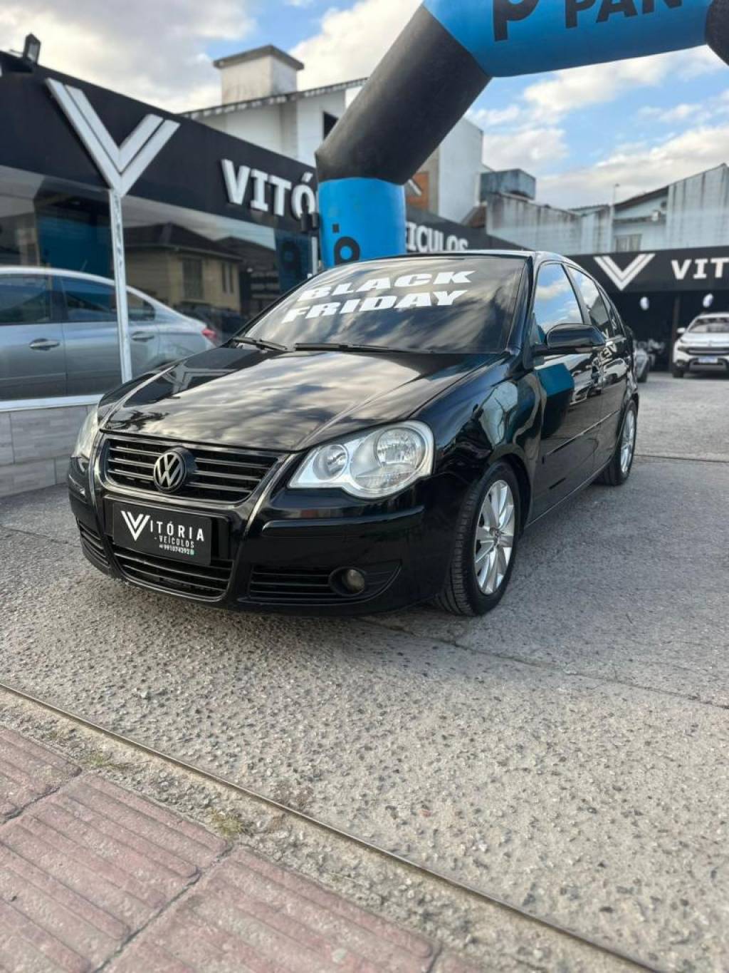 Volkswagen Polo Sedan 1.6 Mi Total Flex 8V 4p    2011