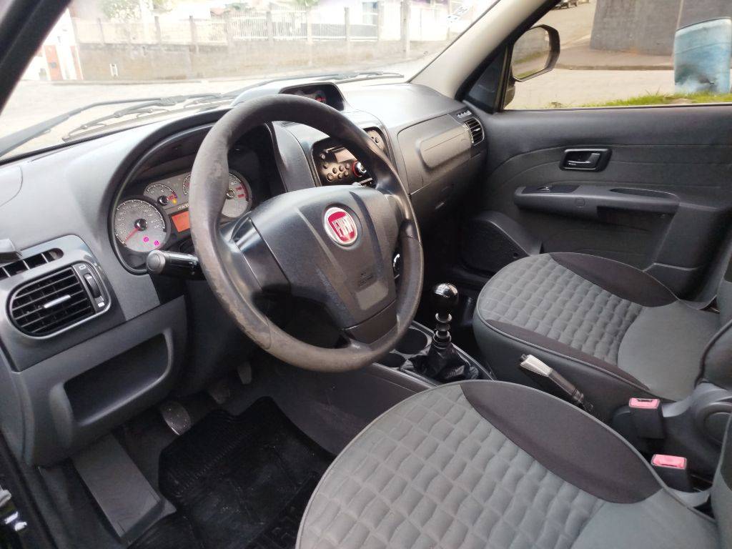 Fiat Palio Weekend adventure locker 1.8 flex    2014