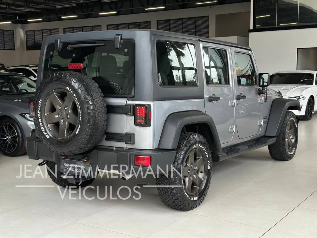 Jeep Wrangler Unlimited sport 3.6 v6 284cv 4p    2015