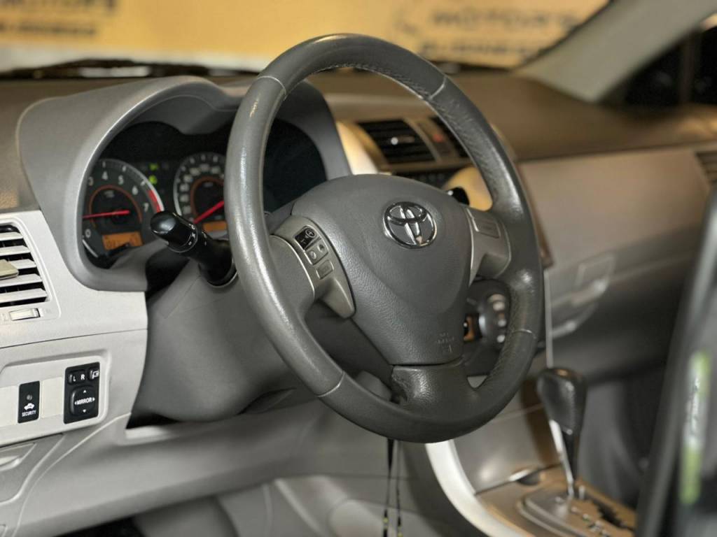 Toyota Corolla Xei 1.8/1.8 flex 16v aut.    2010