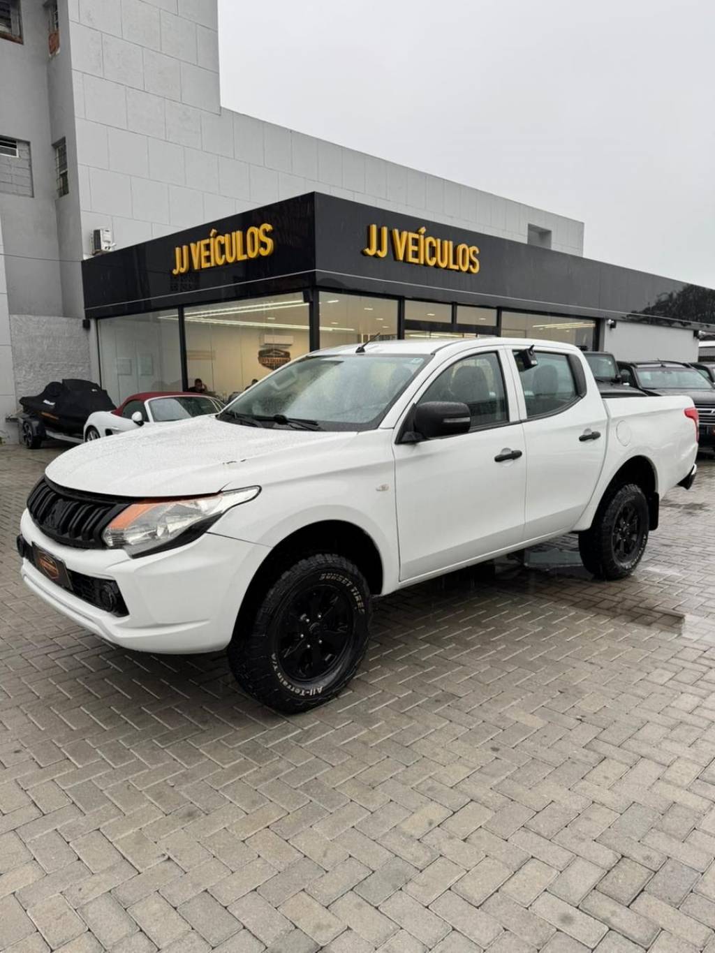 Mitsubishi L200 Triton Sport GLX 2.4 CD Diesel Mec.    2019