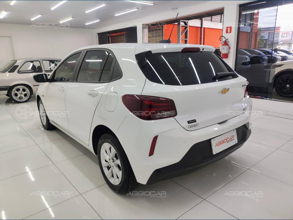 Chevrolet Onix     2022
