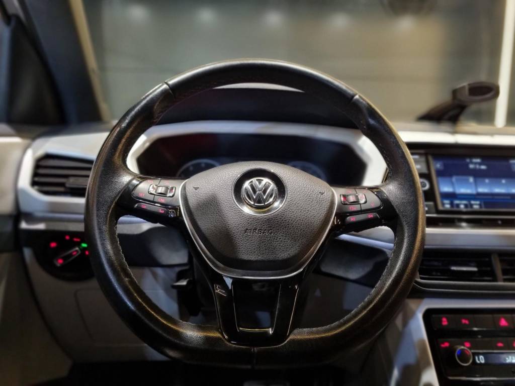 Volkswagen T-Cross Highline 250 tsi 1.4 flex 16v 5p automático.    2020