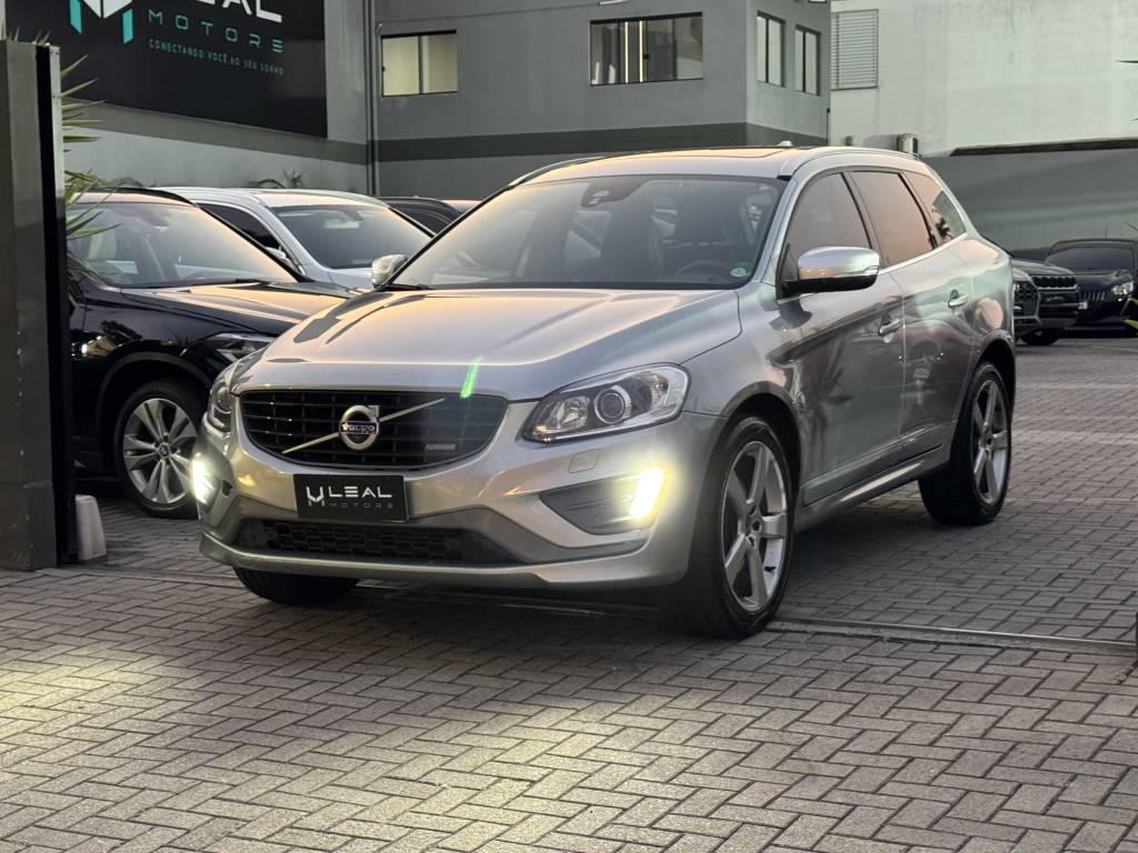 Volvo XC60 T-5 R-DESIGN 2.0 FWD 16V    2015