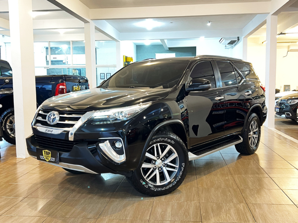 Toyota Hilux SW4 SRX 2.8 TURBO DIESEL 7 LUGARES    2019