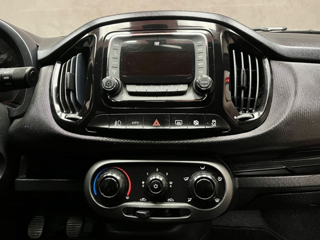 Fiat Uno 1.3 firefly flex sporting 4p manual    2018