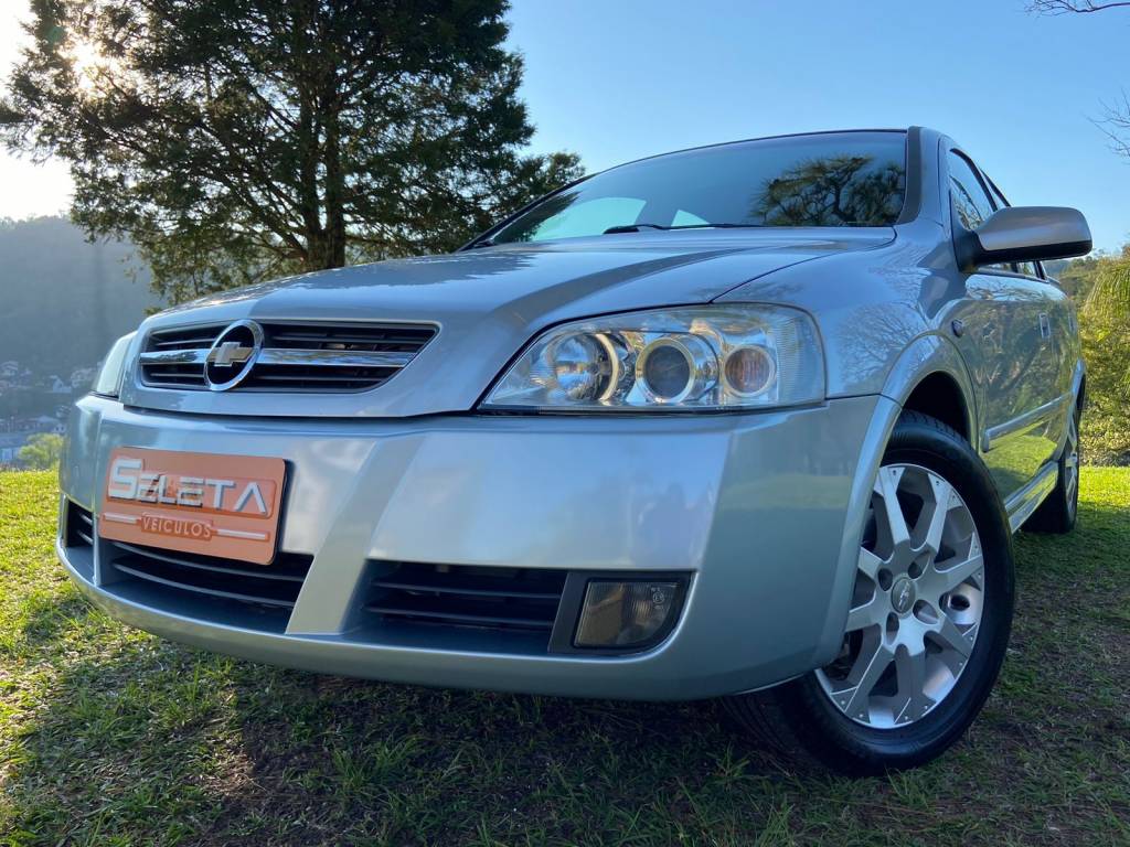 Chevrolet Astra     2010