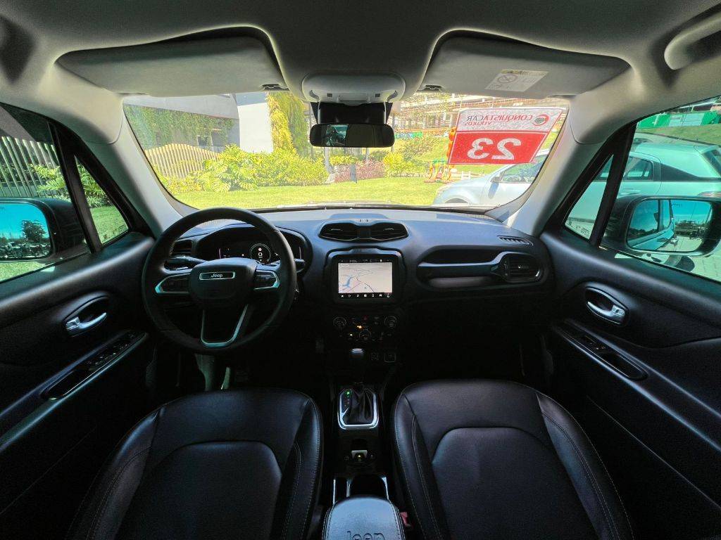 Jeep Renegade Long. t270 1.3 tb 4x2 flex aut.    2023