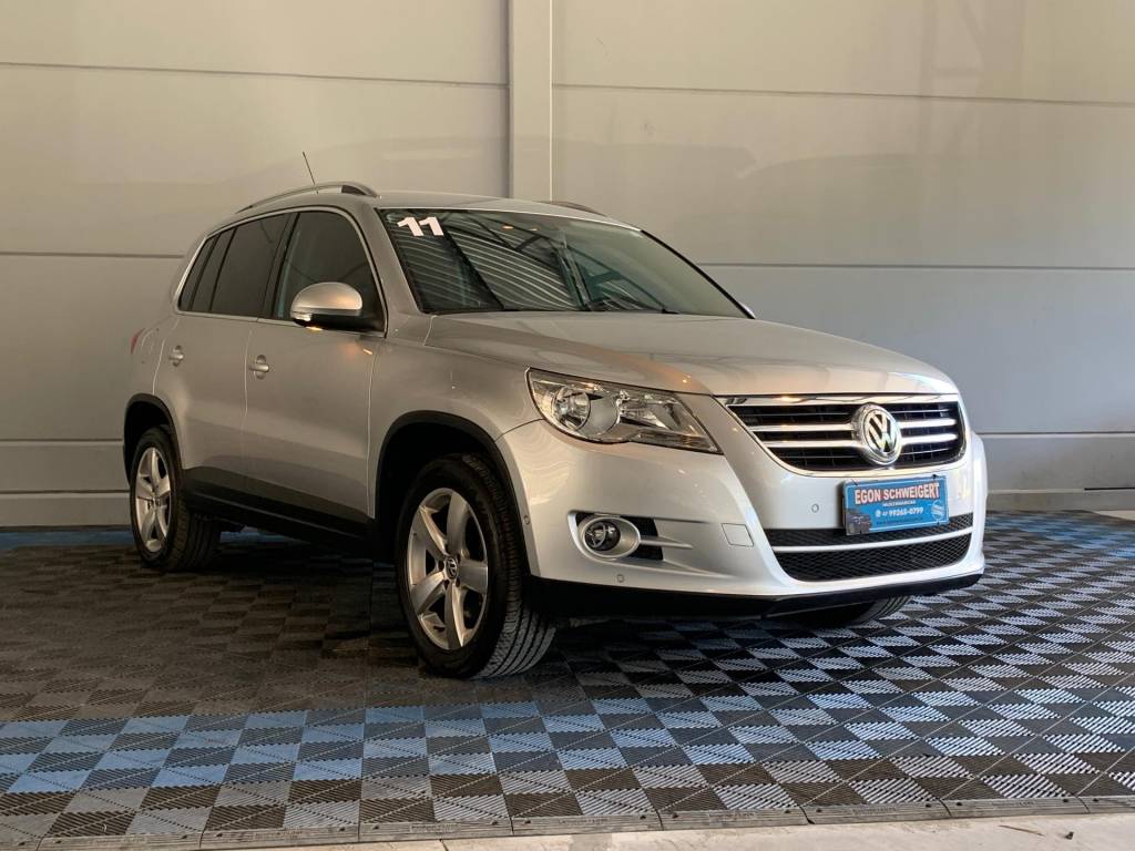 Volkswagen Tiguan 2.0 tsi    2011