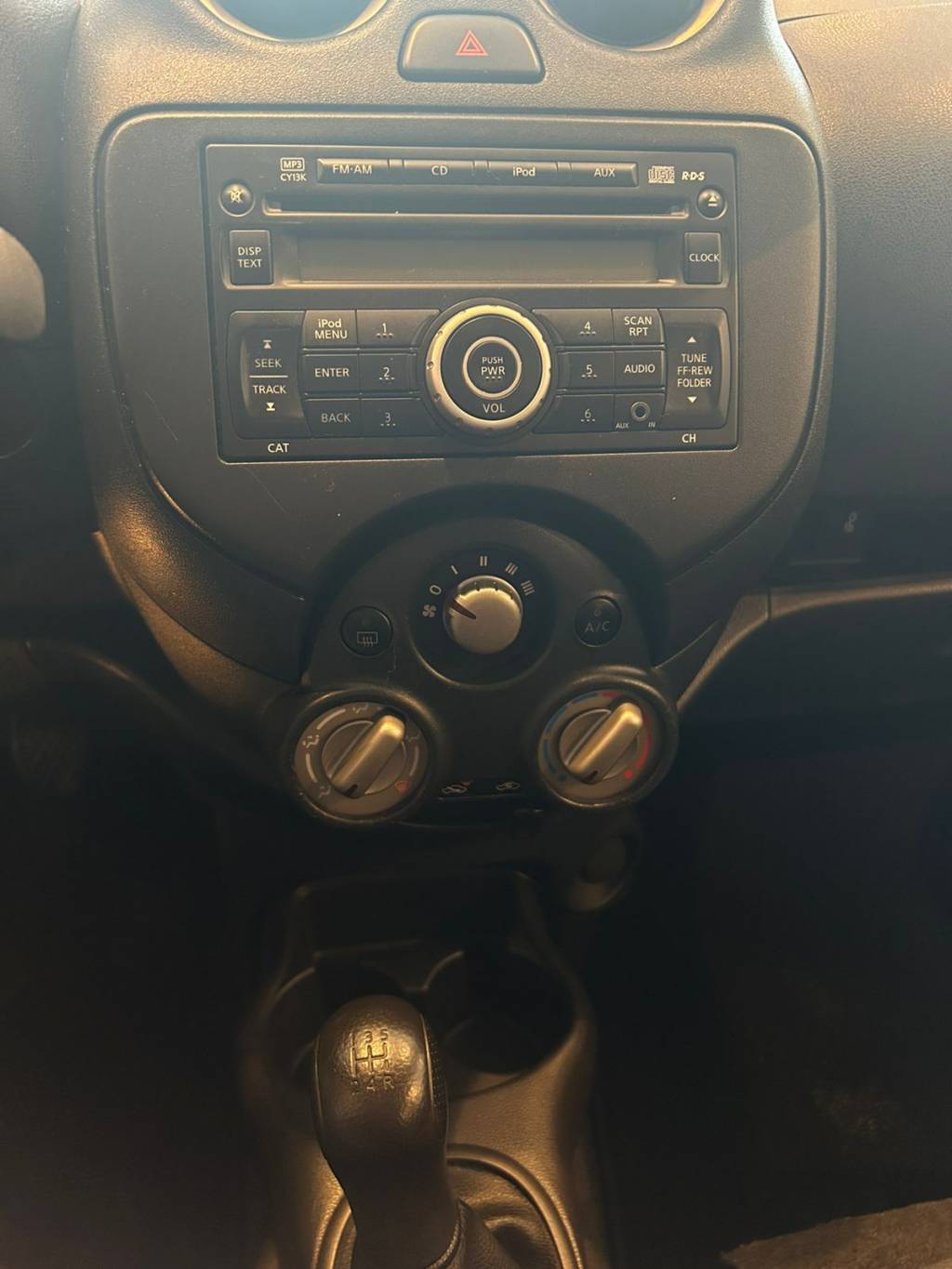 Nissan March 1.6 16v    2014