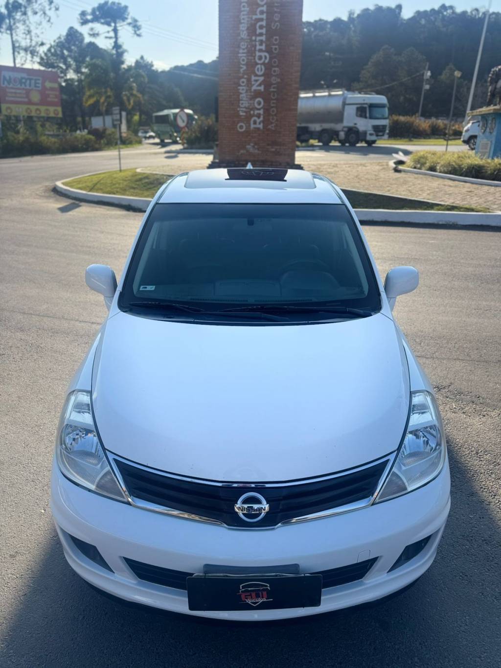 Nissan Tiida 1.8    2013