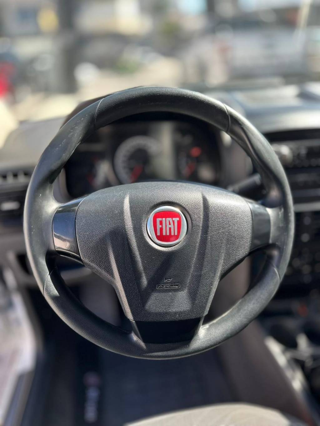 Fiat Strada Working 1.4 mpi fire flex 8v cd    2013