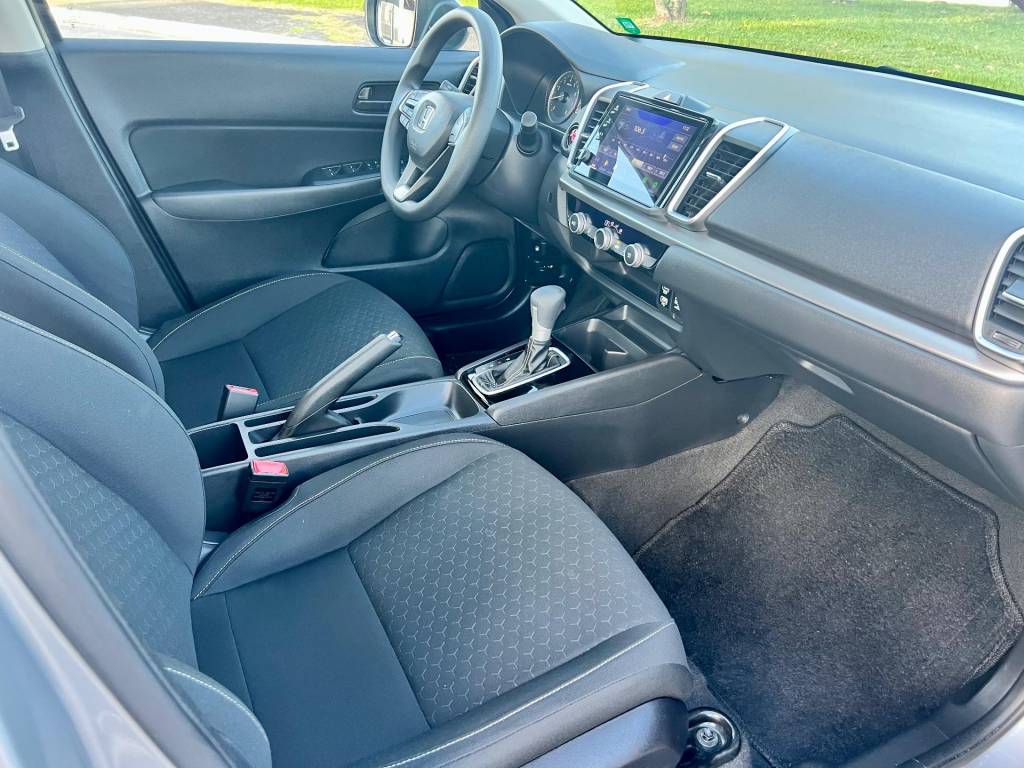 Honda Civic Hatch 1.5 automÁtico    2024