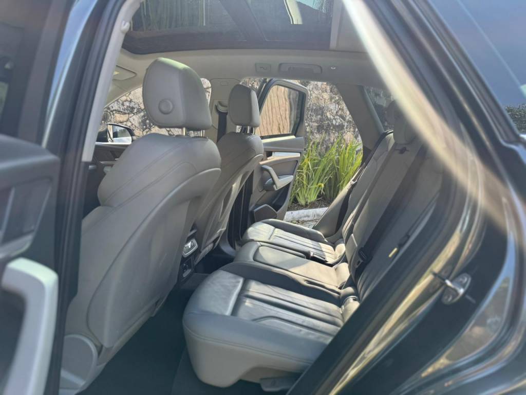 Audi Q5 2.0 tfsi quattro s-tronic    2020