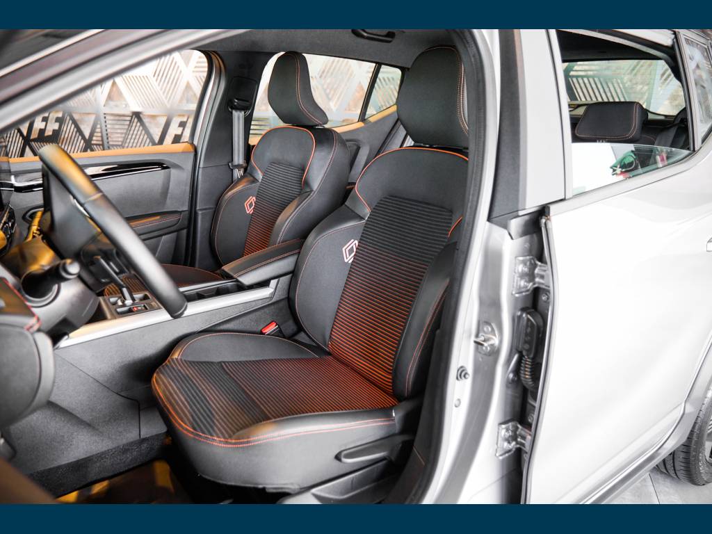 Renault Captur 1.0 12v    2025