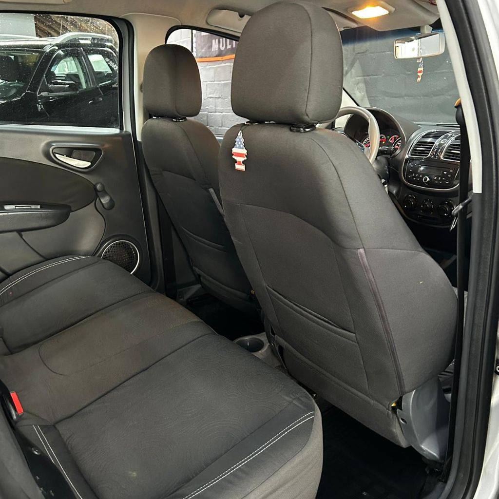 Fiat Grand Siena Siena attrac. 1.4 evo f.flex 8v    2013