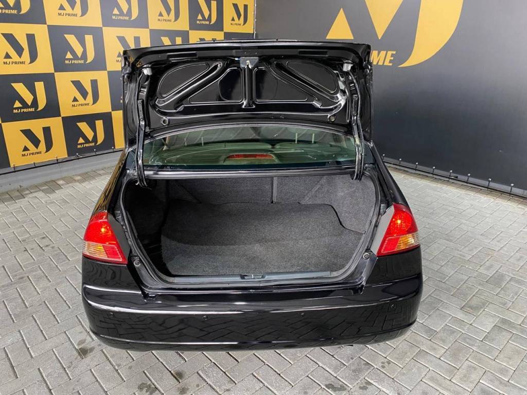 Honda Civic Lx 1.7    2003