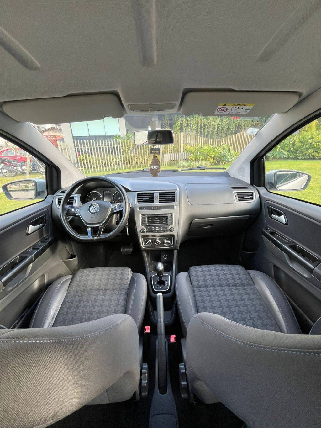 Volkswagen Fox Comfortline i motion 1.6 flex 8v 5p    2016