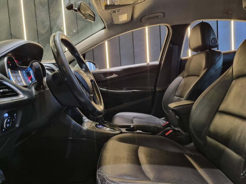 Chevrolet Cruze Lt 1.4 16v turbo flex 4p automático.    2017