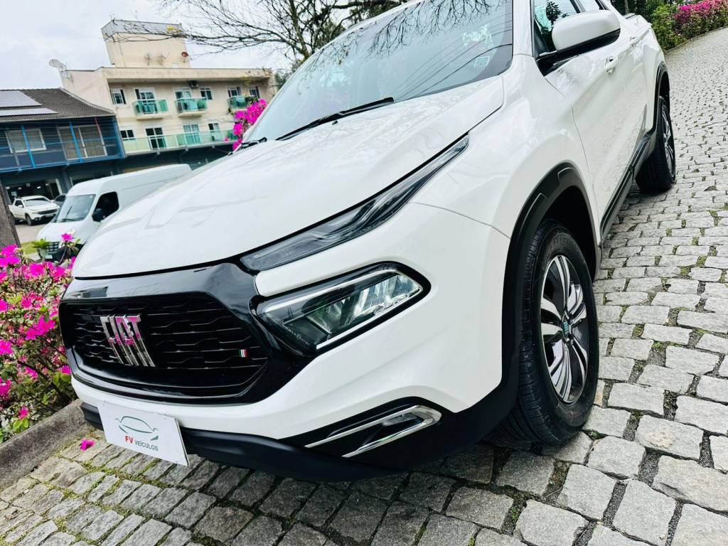 Fiat Toro Freed t270 at6    2024