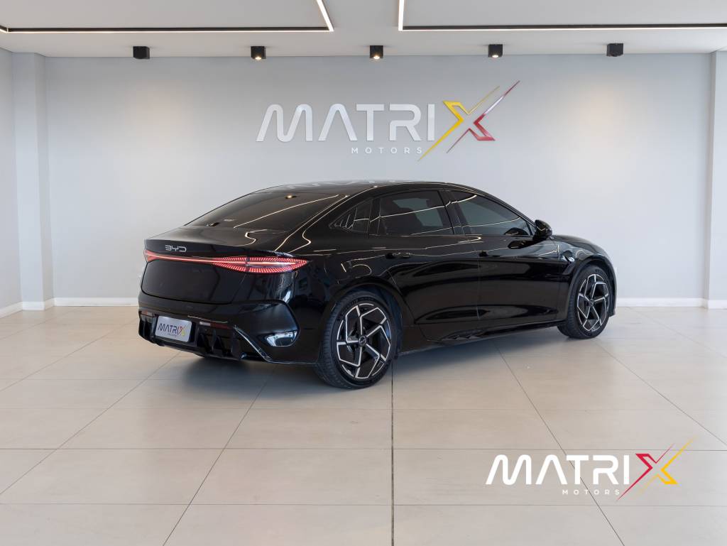 BYD Seal (eletrico)    2024