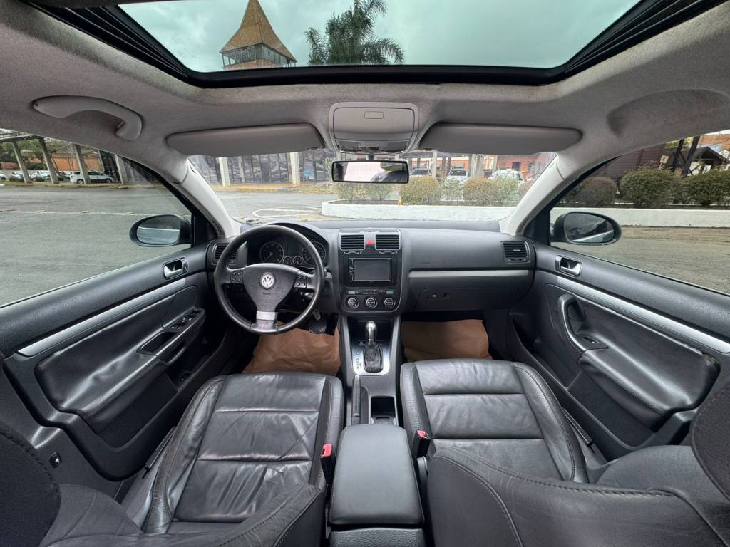 Volkswagen Jetta 2.5    2007