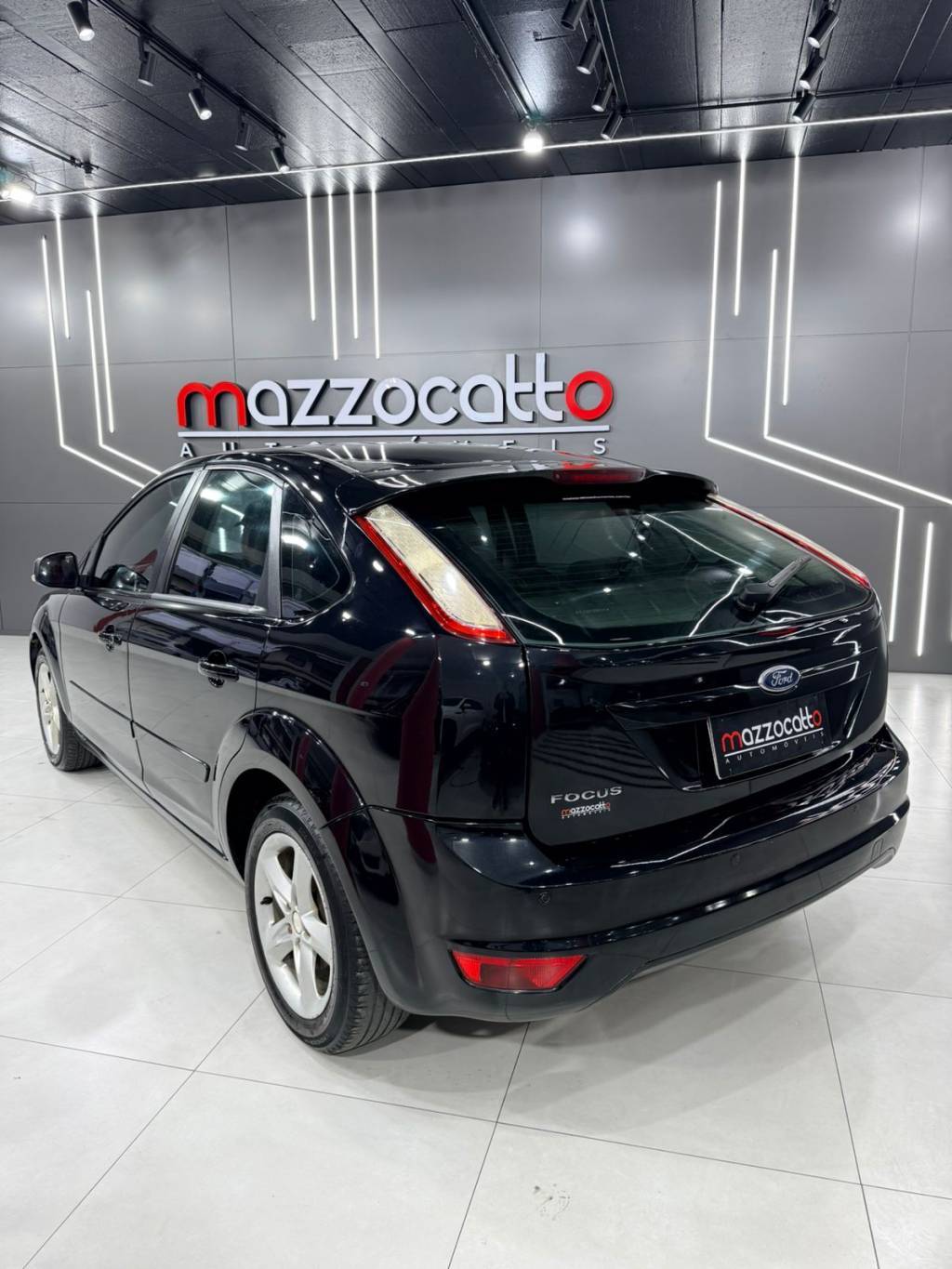 Ford Focus 1.6 s/se/se plus flex 8v/16v  5p    2011