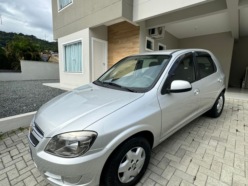 Chevrolet Celta 1.0 LT    2015