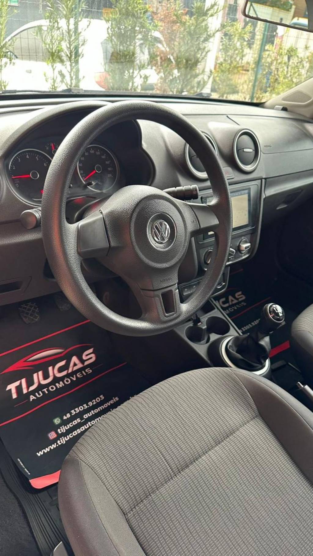 Volkswagen Voyage 1.0 city mi total flex 8v    2014