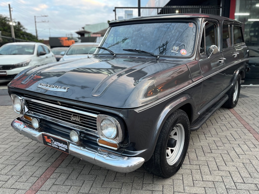 Chevrolet Veraneio Motor diesel    1973