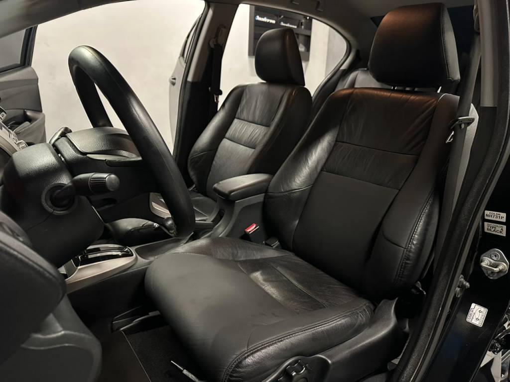 Honda City 1.5 sedan lx flex aut.    2010