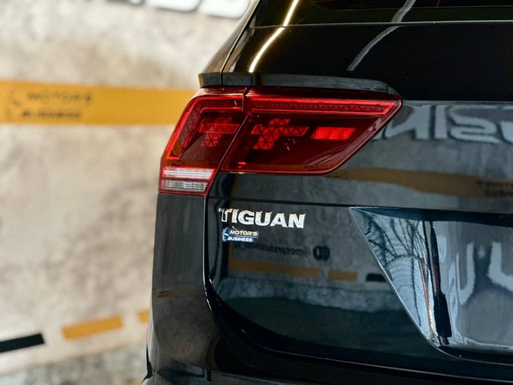 Volkswagen Tiguan Allspac r-line 350 tsi 2.0 4x4    2019