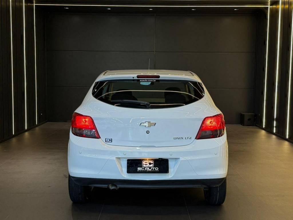 Chevrolet Onix Hatch ltz 1.4 8v flexpower 5p aut.    2015