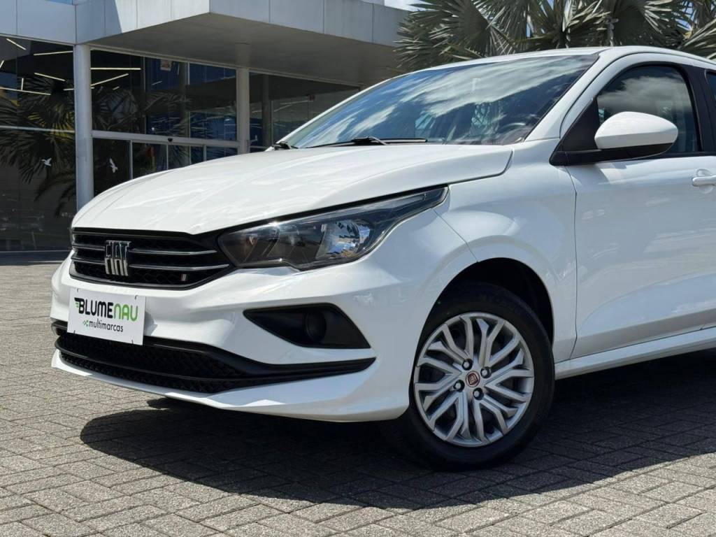 Fiat Cronos /  drive 1.3    2024