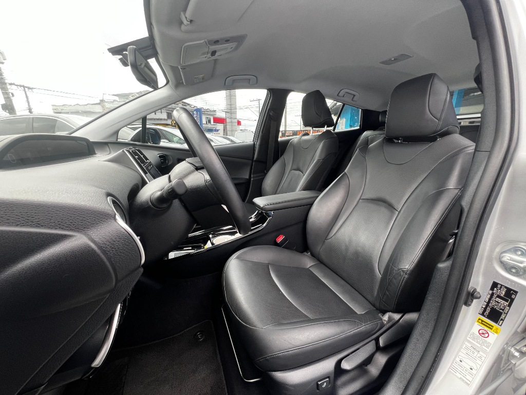 Toyota Prius 1.8 hibrido ( unico dono - todas as revisÕes na concessionaria )    2016