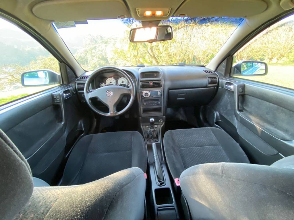 Chevrolet Astra     2010