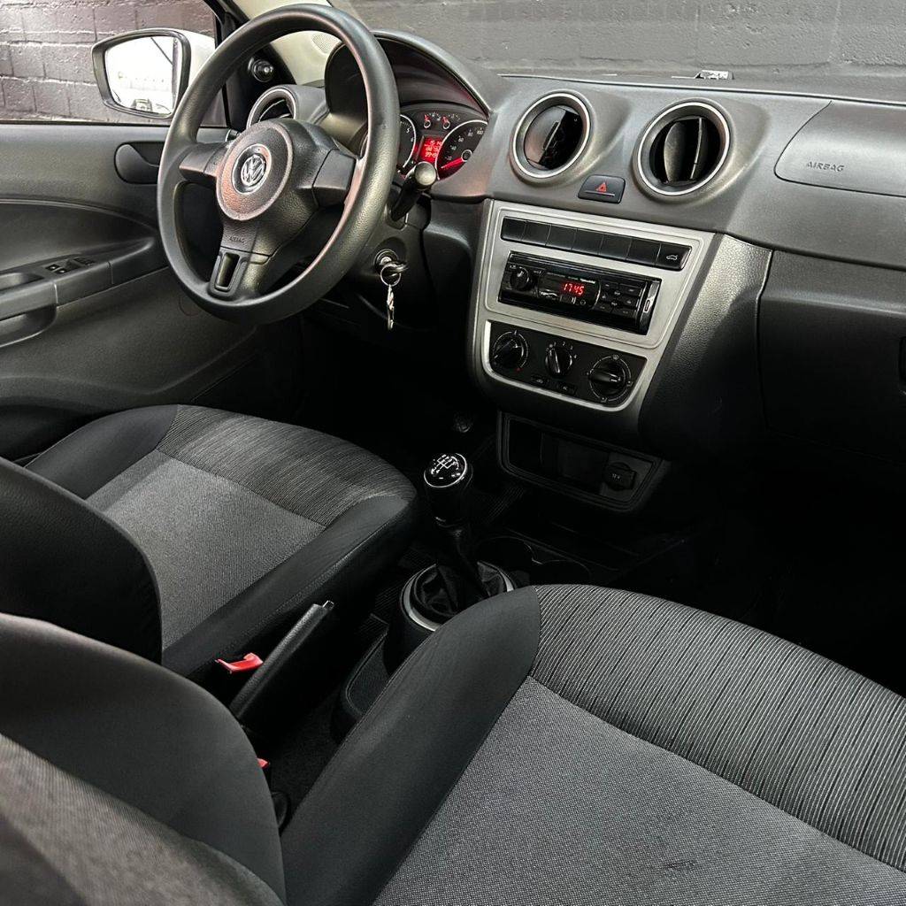 Volkswagen Voyage 1.0/1.0 city mi total flex 8v 4p    2014