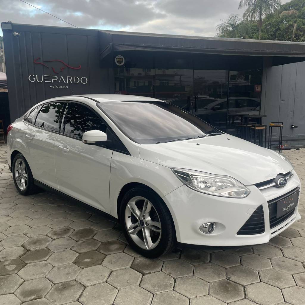 Ford Focus 2.0 16V    2015