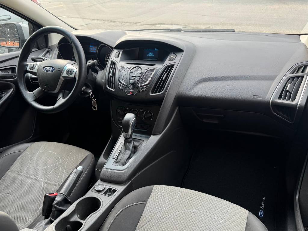 Ford Focus 2.0 16v    2015